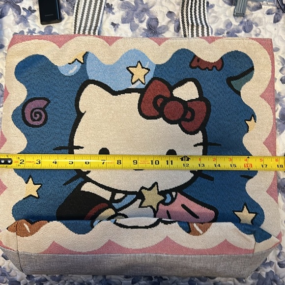 Hello kitty tote - Picture 9 of 11